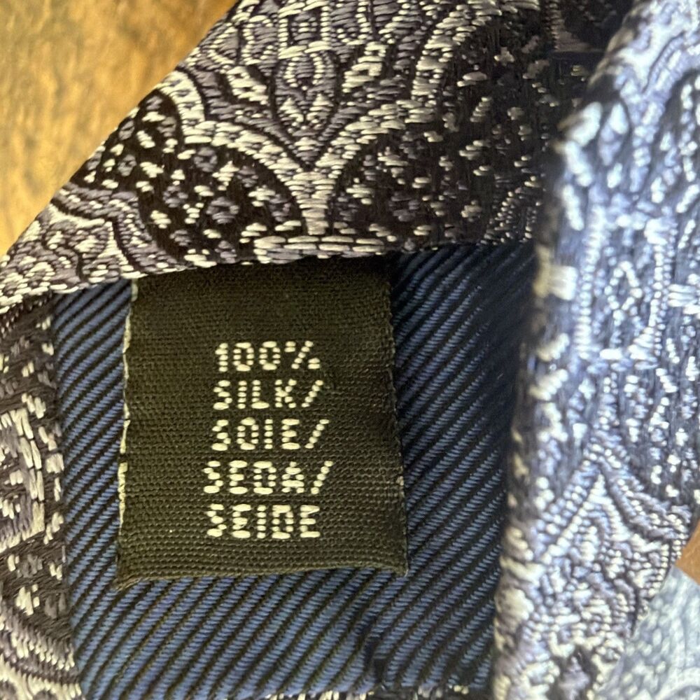 Tom James USA 100% Silk Tie Medallion Executive Vintage Ivy Dark Academia - Picture 4 of 5